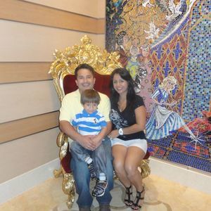 Meet your Posher, Claudia